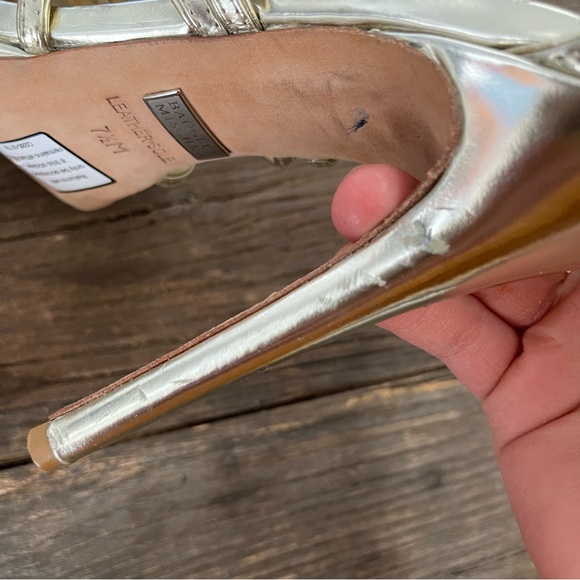 BADGLEY MISCHKA Women's Formal Gold Metallic Strappy High Heels Size 7.5M - Picture 8 of 10